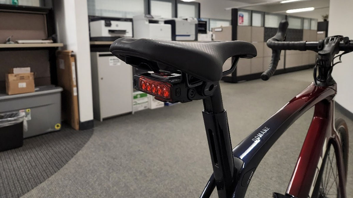 3 d印制光适配器用SOLIDWORKS附加到一个长途跋涉的自行车